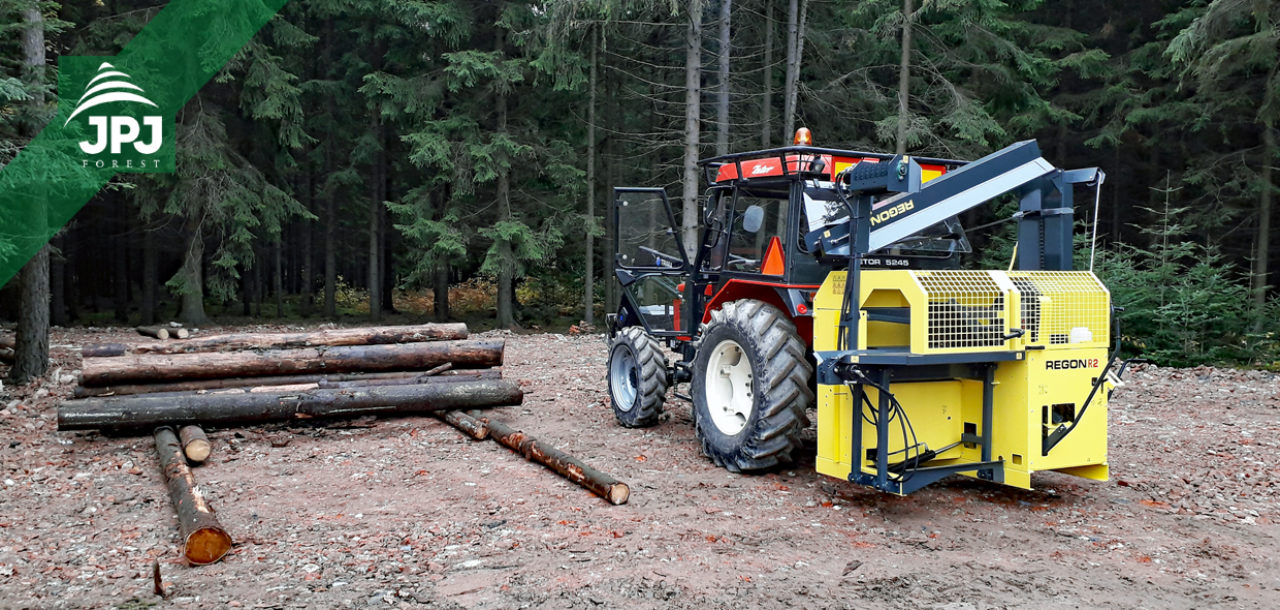 Stroje na výrobu palivového dreva aneb z lesa až do kachlí