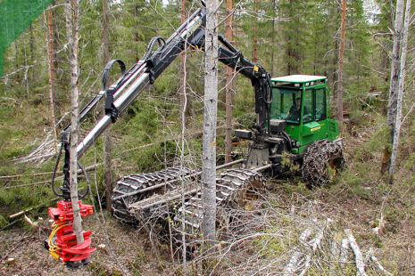 Predpoklady využitie harvestorových hlavíc Naarva v lesnom hospodárstve SR a ČR