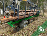 Vyvážačka dreva Farma s nosnosťou 17 t