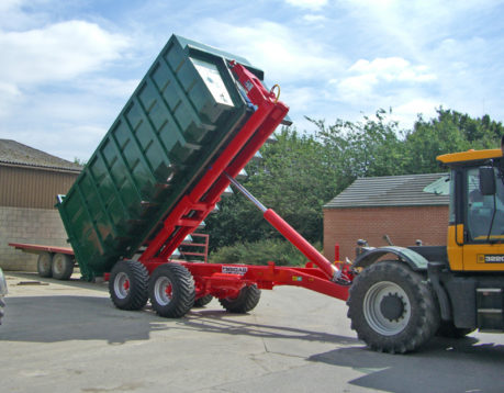 Traktorový nosič Bigab 15 – 19